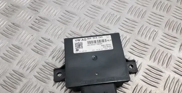 Volkswagen PASSAT B7 Power management control unit 3AA919041