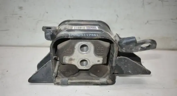 Engine mount bracket