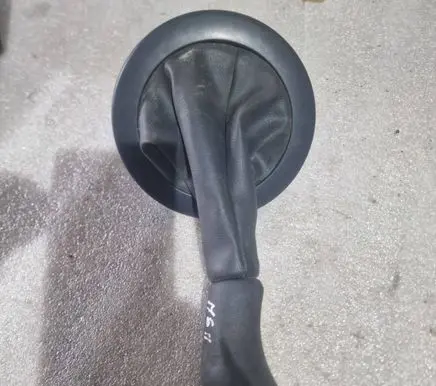 Renault Megane II Gear lever shifter trim leather/knob 8200079096