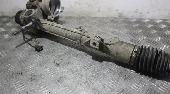 Peugeot 207 Steering rack mounting bracket 6820000090