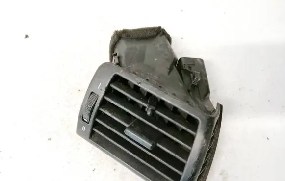 Dash center air vent grill