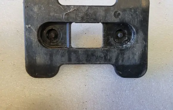 Volkswagen Golf III Front bumper mounting bracket 1H0807193