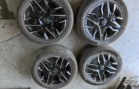 Peugeot 3008 III R19 alloy rim 9842668980