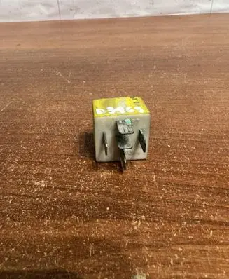 Renault Scenic I Other relay 7700844253 D3169