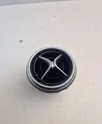 Mercedes-Benz CLA C117 X117 W117 Dashboard side air vent grill/cover trim A1178300554 Y093193100D