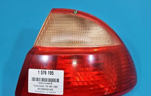 Toyota Avensis T220 Rear/tail lights IMPRK1576195