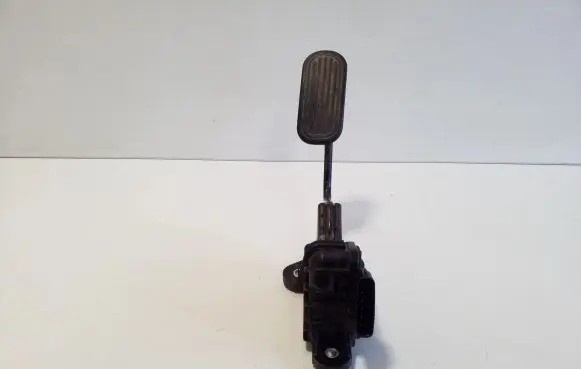Lexus RX 330 - 350 - 400H Accelerator throttle pedal 7812048070 1988003040