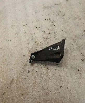 BMW 5 E34 Engine mounting bracket 1141866 1181 2051