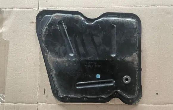 Renault Master III Oil sump 8200805603