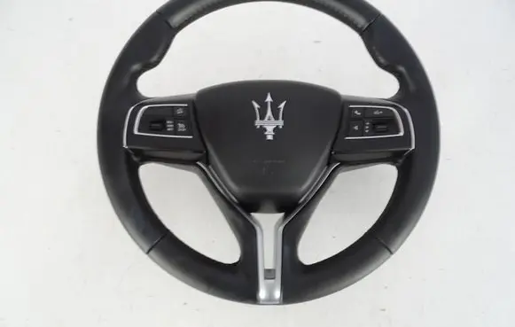 Maserati Quattroporte Steering wheel airbag