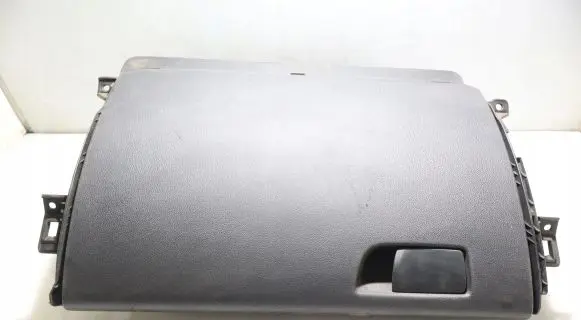 Renault Megane IV Glove box