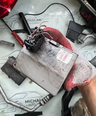 Steering wheel lock
