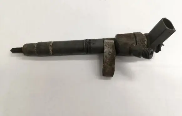 Mercedes-Benz A W169 Fuel injector A6400700787