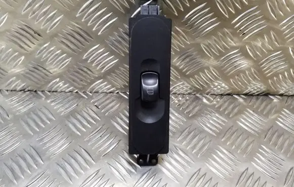 Mercedes-Benz Sprinter W906 Electric window control switch A9065451913