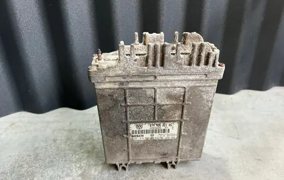 Volkswagen Transporter - Caravelle T4 Engine control unit/module 074906021AG 28SA4055 0281010088