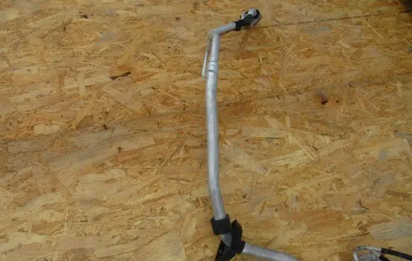 Audi A5 Air conditioning (A/C) pipe/hose 8W6816738B