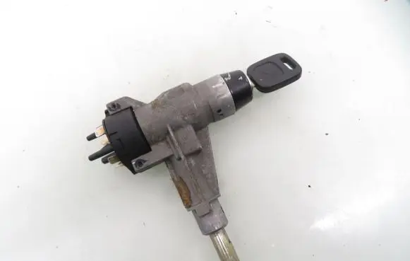 Audi 80 90 B3 Ignition lock 893905851