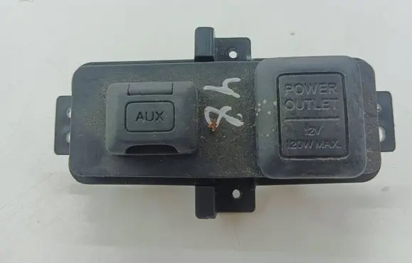 Honda CR-V AUX in-socket connector 83416SWAU310M1