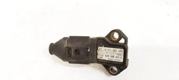 Volkswagen PASSAT B6 Air pressure sensor 0281002401 038906051c
