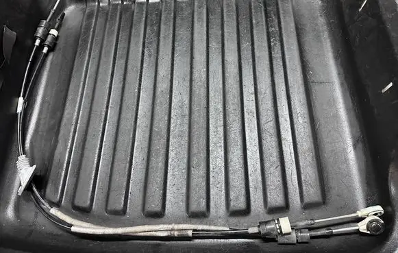 Gear shift cable linkage