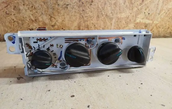 Chrysler PT Cruiser Climate control unit 04885336AA 0245B 58024B