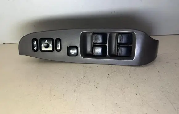 Subaru Legacy Electric window control switch 83071AE020 94266AE010 0381