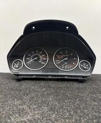 BMW 3 F30 F35 F31 Speedometer (instrument cluster) 9382189 17649411 26322611