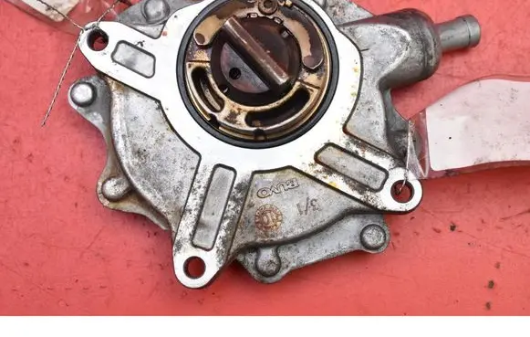 BMW X3 E83 Vacuum pump 7542498-02