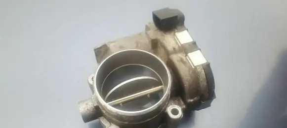 Mercedes-Benz C W203 Throttle valve A1110980109