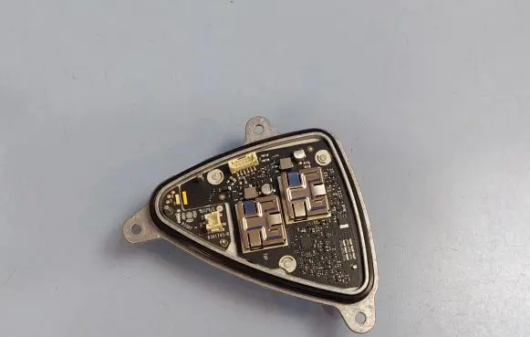 Volkswagen T-Roc Headlight ballast module Xenon L90201371 2GA941006F