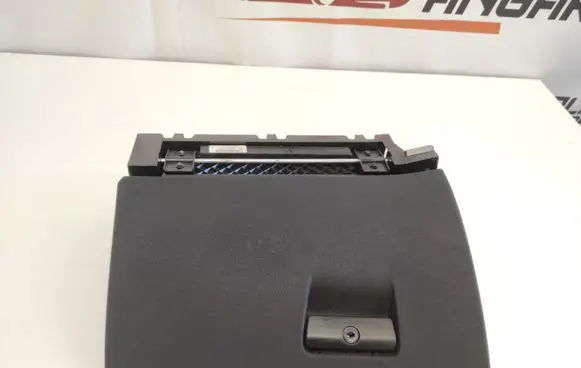 BMW X3 E83 Glove box set 000000587240 00078112497