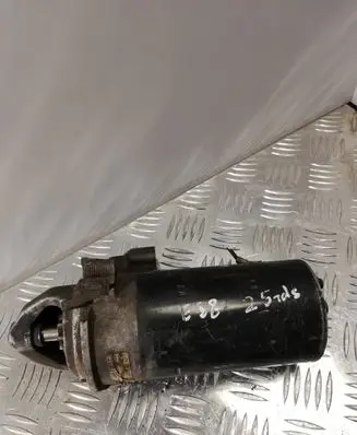 BMW 5 E39 Starter motor 2246570