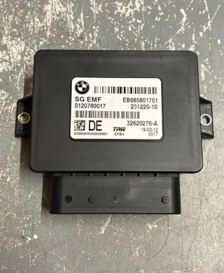 BMW 5 F10 F11 Hand brake control module 6858017 23122010 0120780017
