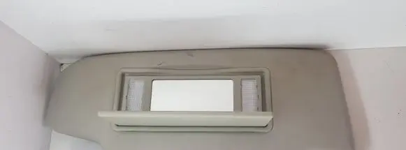 Volvo V40 Sun visor