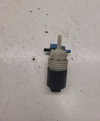 Volkswagen Golf III Windscreen/windshield washer pump 1H6955651