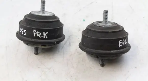 Engine mount bracket