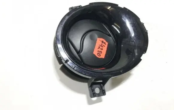 Nissan Juke I F15 Dash center air vent grill 687601ke0a