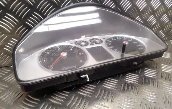 Speedometer (instrument cluster)