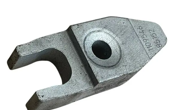Opel Insignia A Fuel Injector clamp holder 85152 1109546