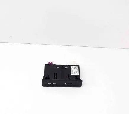 Mercedes-Benz B W247 USB socket connector A2478204002