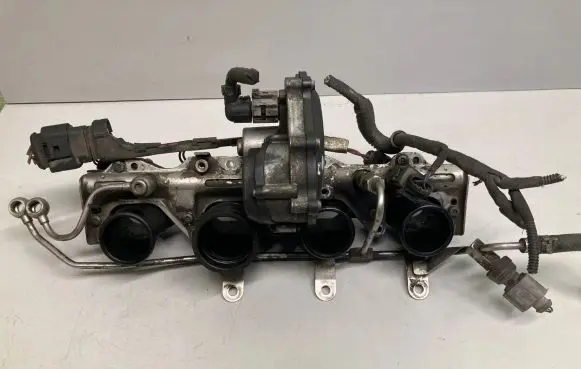 Volkswagen PASSAT B6 Fuel main line pipe 2900901861 06D133209T 2900901599