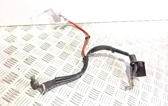 Volkswagen PASSAT B8 Positive cable (battery) 5Q09711228