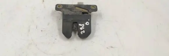 Audi A4 S4 B5 8D Tailgate/trunk/boot lock/catch/latch 8d5827505