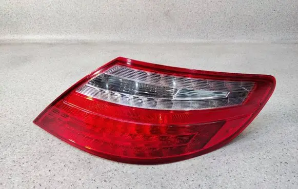 Mercedes-Benz SLK R172 Rear/tail lights A1729062100AOP1124 A1729062100
