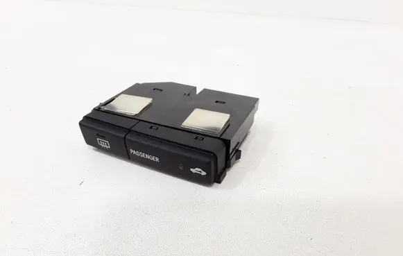 Toyota Avensis T250 Windscreen/window heater switch
