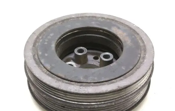 Volkswagen PASSAT B5.5 Crankshaft pulley 038105243F