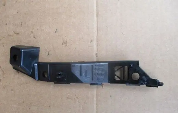 KIA Ceed Front bumper mounting bracket 865131H500