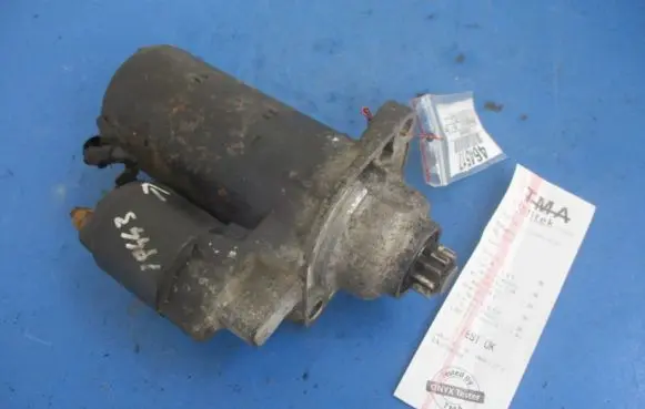 Volkswagen Golf III Starter motor