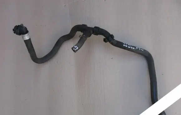 Renault Kangoo II Engine coolant pipe/hose