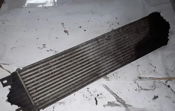 Renault Master II Intercooler radiator 874806M IA1305